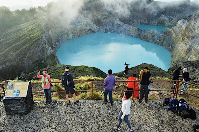 danau kelimutu 2